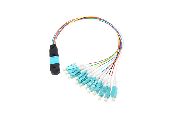Cable de conexión de fibra óptica MPO-LC de alta densidad 12x0,9mm LC UPC Pigtails OM3