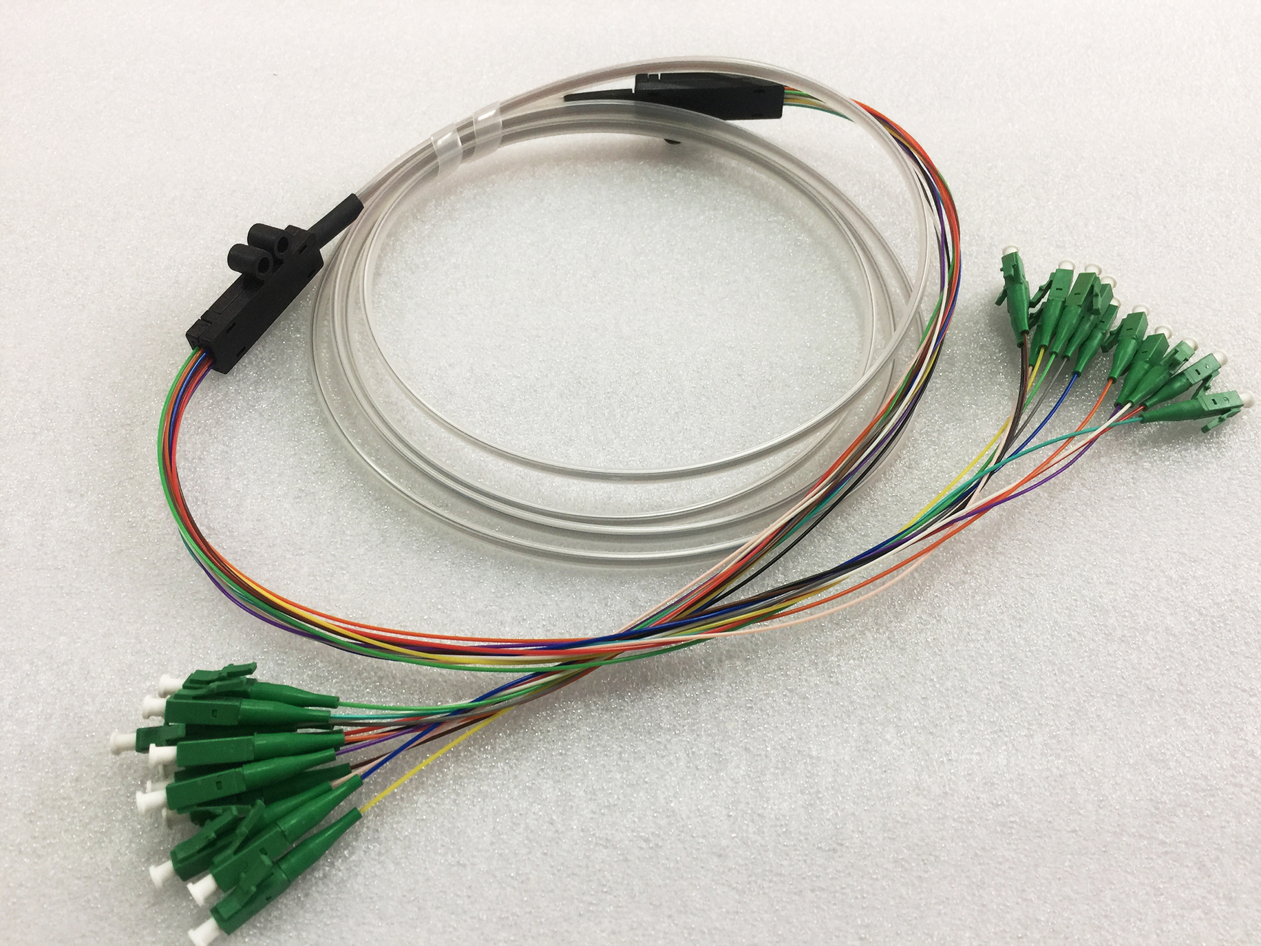 Puente de fibra óptica de alta calidad LC/APC-LC/APC 12 fibras Fanouts G657A1